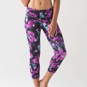 Lululemon Wunder Under Crop III